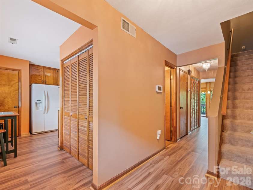 37 George Circle, Maggie Valley, NC 28751.  MLS# CAR4352732, YatesRealty ID 4324. 