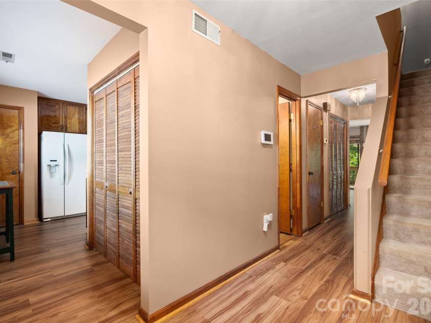 37 George Circle, Maggie Valley, NC 28751.  MLS# CAR4401492, YatesRealty ID 4324. 