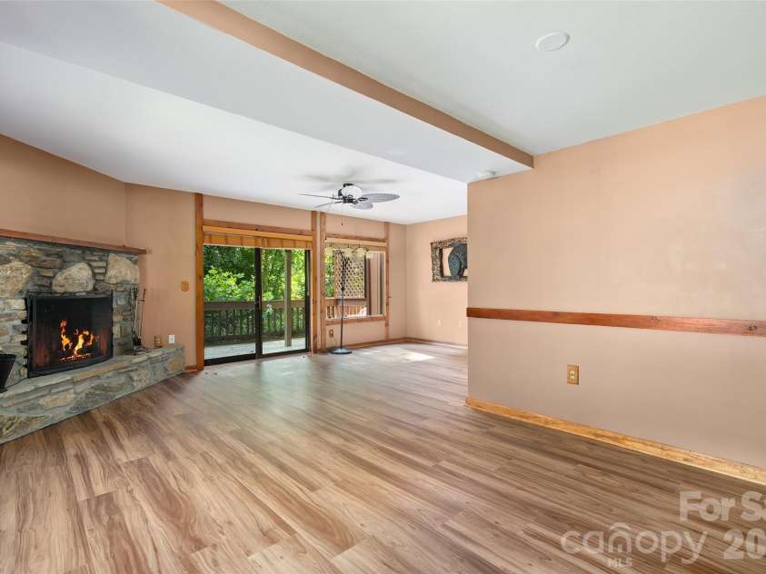 37 George Circle, Maggie Valley, NC 28751.  MLS# CAR4401492, YatesRealty ID 4324. 