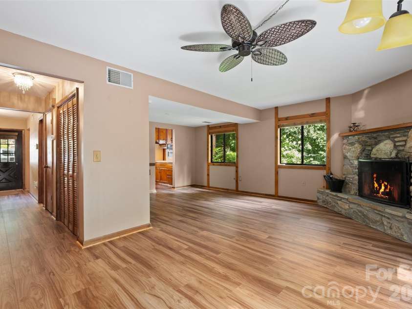 37 George Circle, Maggie Valley, NC 28751.  MLS# CAR4401492, YatesRealty ID 4324. 