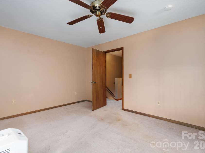 37 George Circle, Maggie Valley, NC 28751.  MLS# CAR4401492, YatesRealty ID 4324. 