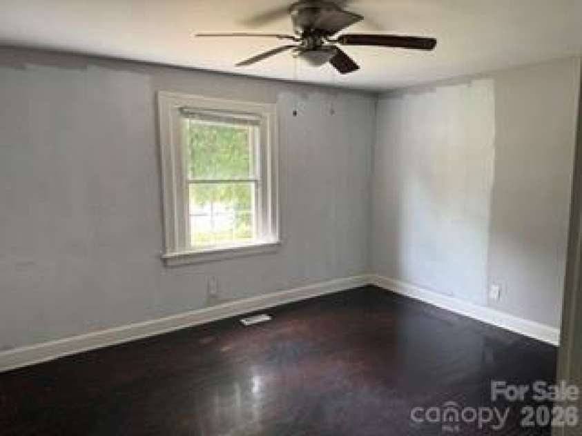 826 Davidson Avenue, Gastonia, NC 28052.  MLS# CAR4413623, YatesRealty ID 43240. Bedroom 1