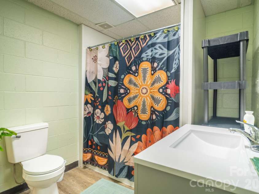 236 Textile Avenue, Spindale, NC 28160.  MLS# CAR4413698, YatesRealty ID 43244. 