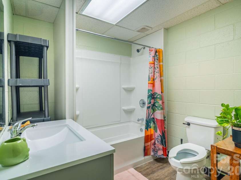 236 Textile Avenue, Spindale, NC 28160.  MLS# CAR4413698, YatesRealty ID 43244. 