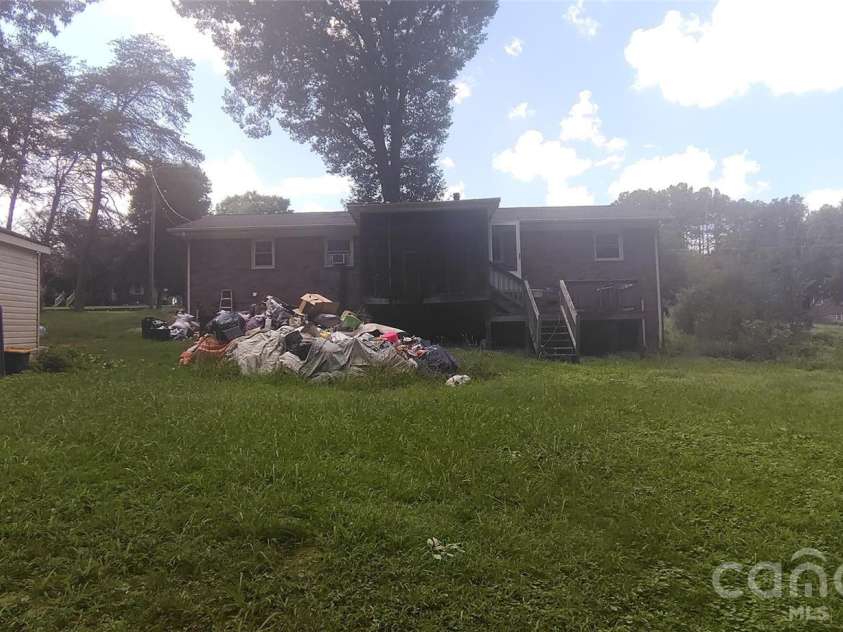 522 Lee Drive, Shelby, NC 28152.  MLS# CAR4413725, YatesRealty ID 43245. 