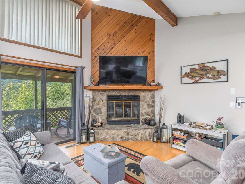 73 Mountain Breeze Drive, Maggie Valley, NC 28751.  MLS# CAR4413648, YatesRealty ID 43249. 