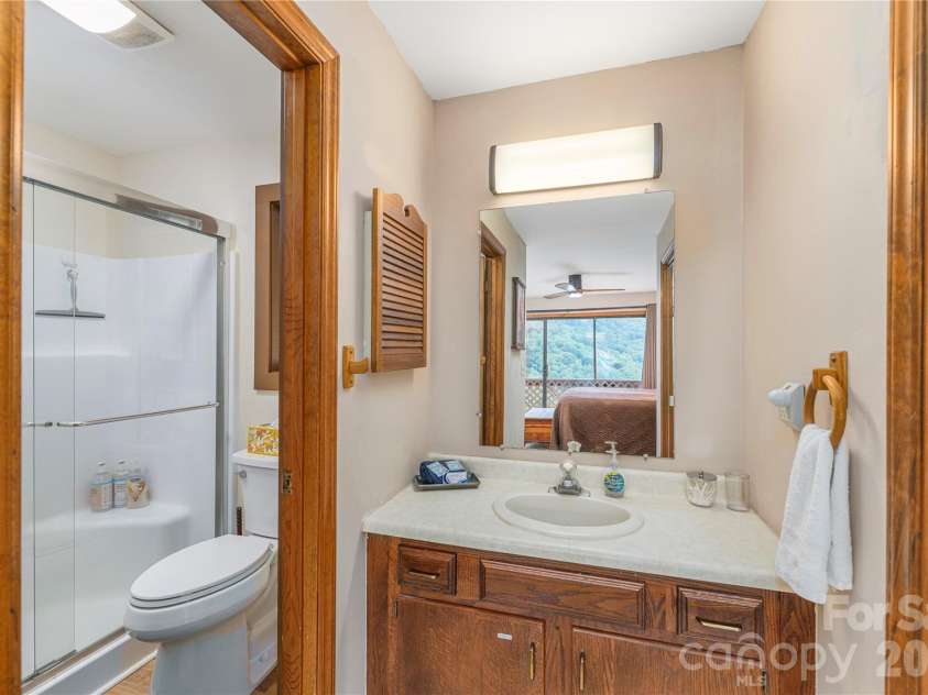 73 Mountain Breeze Drive, Maggie Valley, NC 28751.  MLS# CAR4413648, YatesRealty ID 43249. 