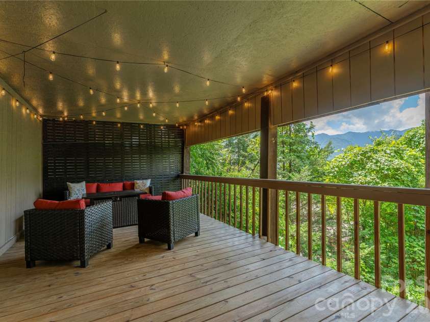 73 Mountain Breeze Drive, Maggie Valley, NC 28751.  MLS# CAR4413648, YatesRealty ID 43249. 