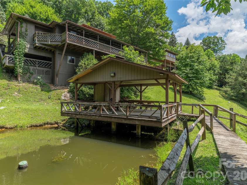 73 Mountain Breeze Drive, Maggie Valley, NC 28751.  MLS# CAR4413648, YatesRealty ID 43249. 