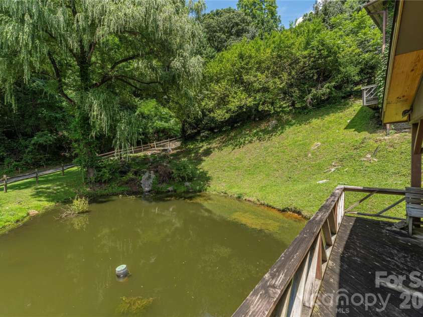 73 Mountain Breeze Drive, Maggie Valley, NC 28751.  MLS# CAR4413648, YatesRealty ID 43249. 