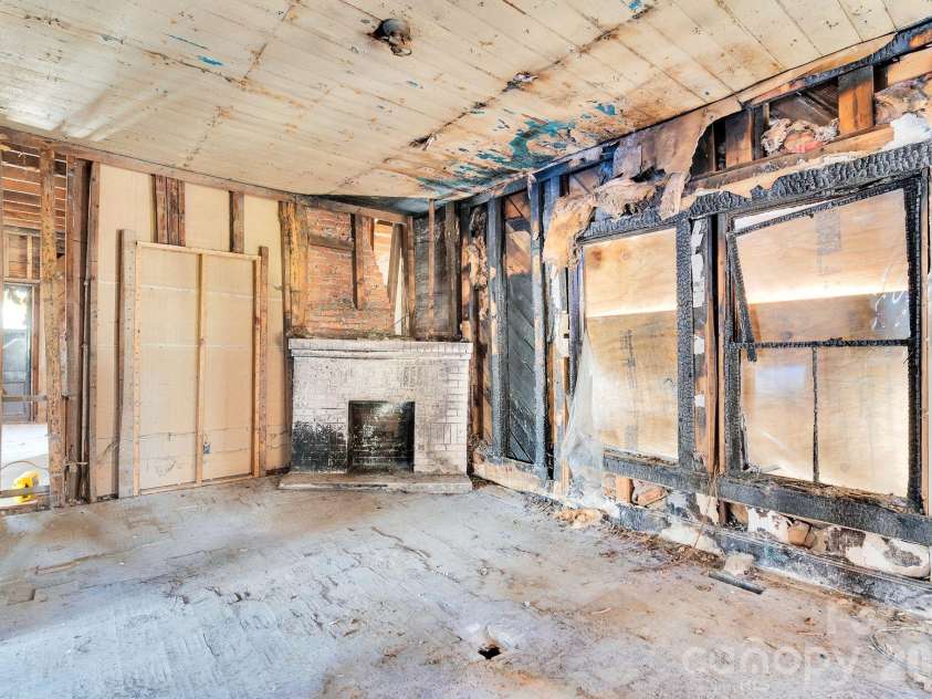 4521 Edgeland Road, Edgemoor, SC 29712.  MLS# CAR4341572, YatesRealty ID 4325. 