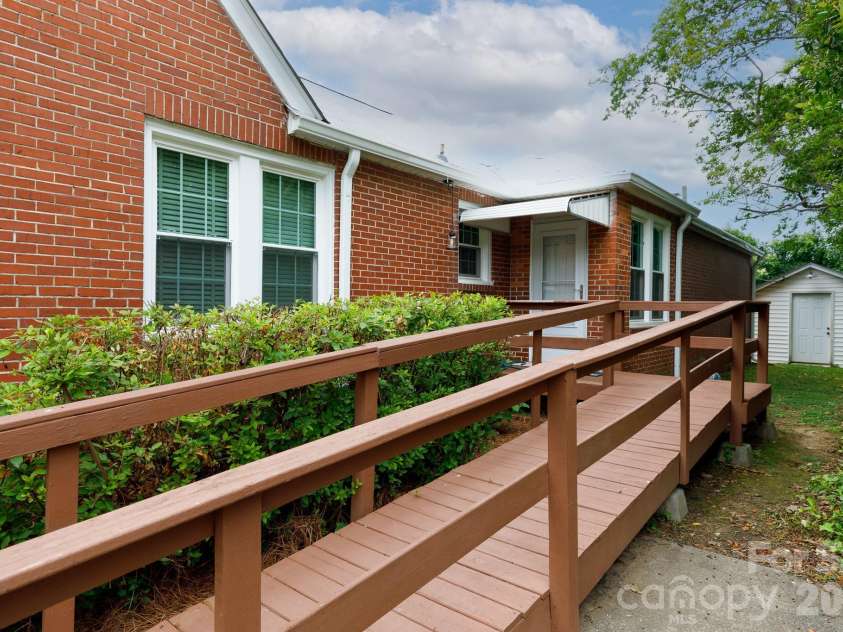 761 Milton Avenue, Rock Hill, SC 29730.  MLS# CAR4413795, YatesRealty ID 43254. 