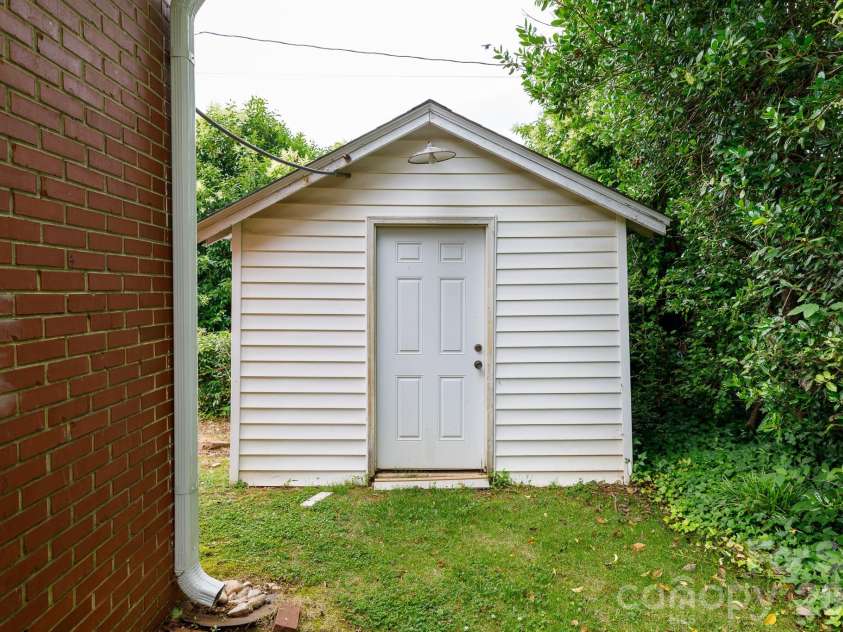 761 Milton Avenue, Rock Hill, SC 29730.  MLS# CAR4413795, YatesRealty ID 43254. 