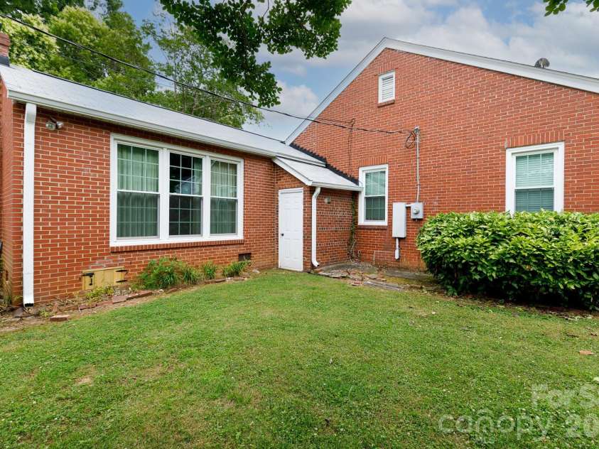 761 Milton Avenue, Rock Hill, SC 29730.  MLS# CAR4413795, YatesRealty ID 43254. 
