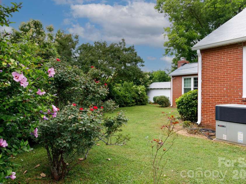 761 Milton Avenue, Rock Hill, SC 29730.  MLS# CAR4413795, YatesRealty ID 43254. 