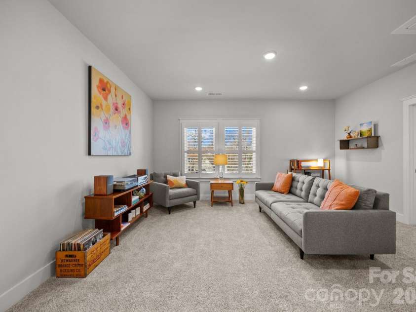 8121 Houser Street, Cornelius, NC 28031.  MLS# CAR4407032, YatesRealty ID 43256. 