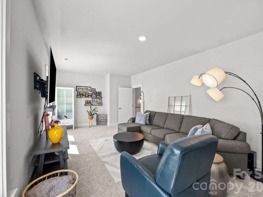 8121 Houser Street, Cornelius, NC 28031.  MLS# CAR4407032, YatesRealty ID 43256. 