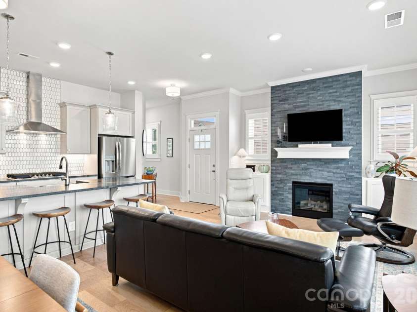 8121 Houser Street, Cornelius, NC 28031.  MLS# CAR4407032, YatesRealty ID 43256. 