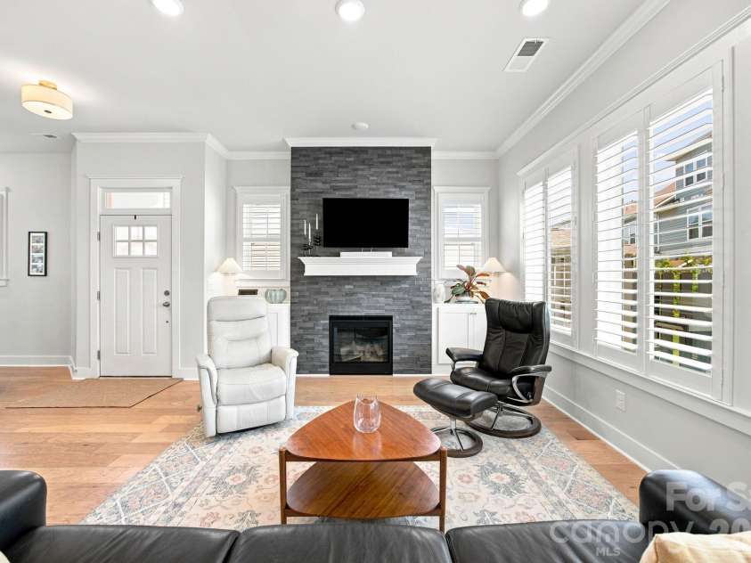 8121 Houser Street, Cornelius, NC 28031.  MLS# CAR4407032, YatesRealty ID 43256. 
