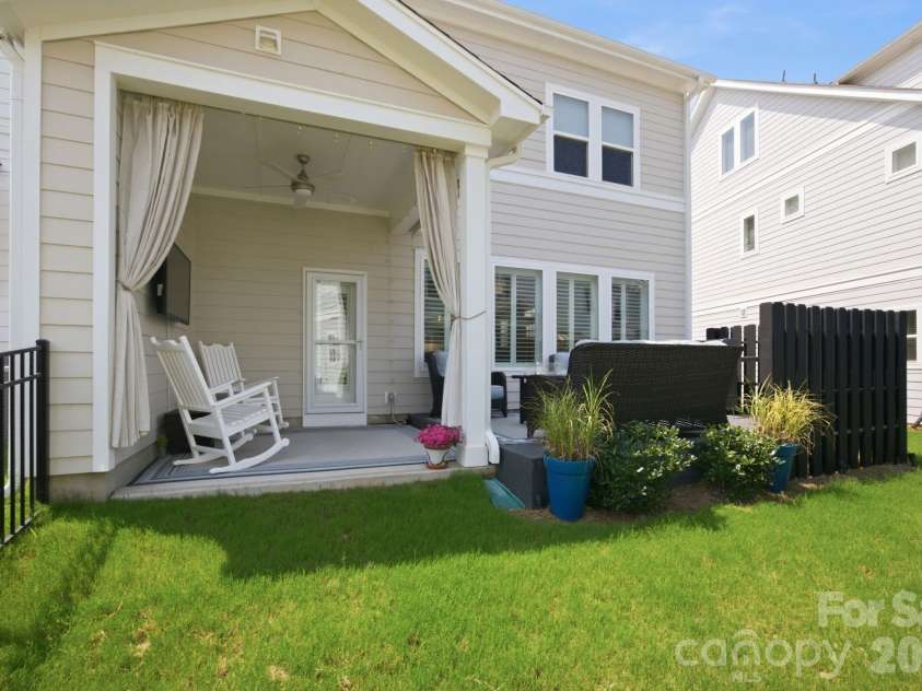 8121 Houser Street, Cornelius, NC 28031.  MLS# CAR4407032, YatesRealty ID 43256. 