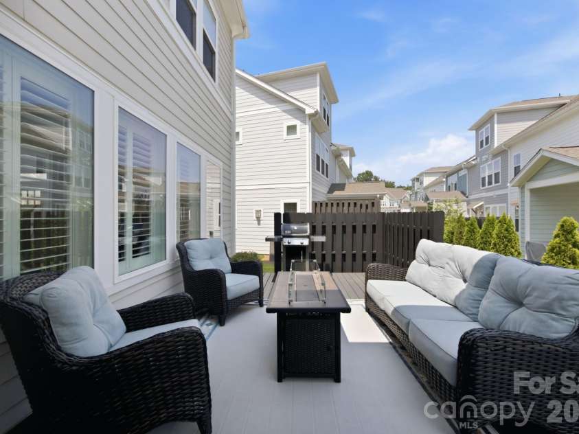8121 Houser Street, Cornelius, NC 28031.  MLS# CAR4407032, YatesRealty ID 43256. 