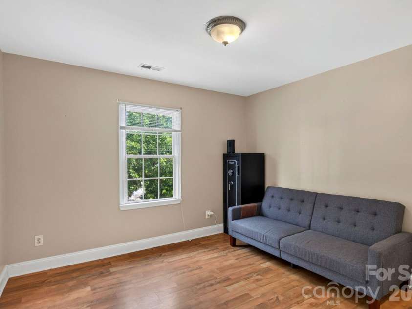 47 Royal Oaks Road, Arden, NC 28704.  MLS# CAR4411047, YatesRealty ID 43257. 4th bedroom