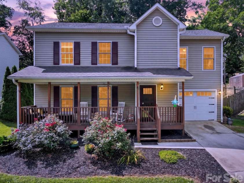 47 Royal Oaks Road, Arden, NC 28704.  MLS# CAR4411047, YatesRealty ID 43257. 