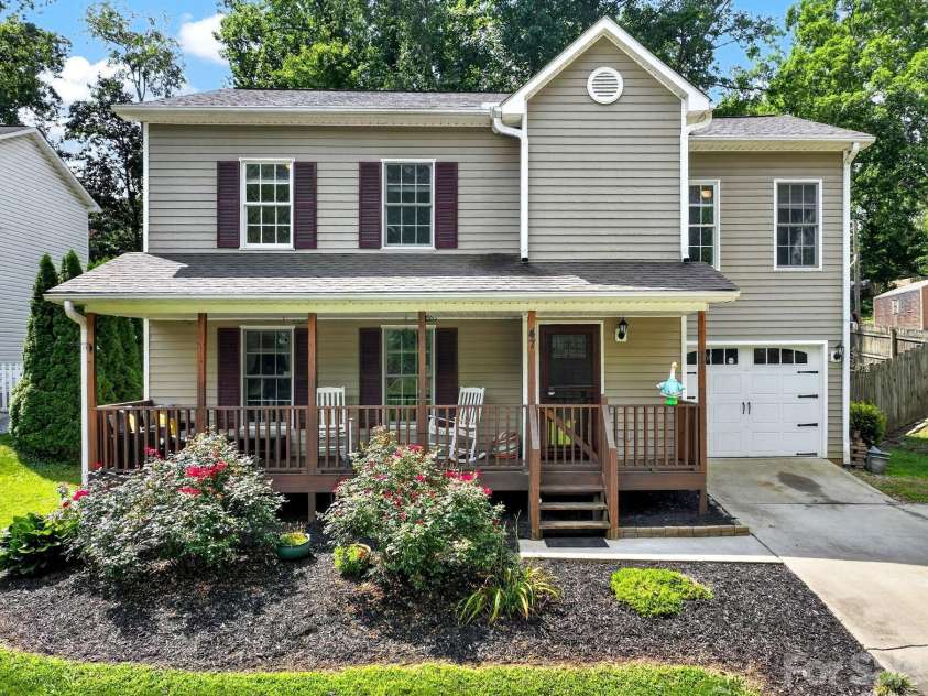 47 Royal Oaks Road, Arden, NC 28704.  MLS# CAR4411047, YatesRealty ID 43257. 