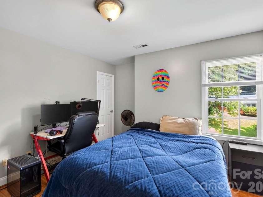 47 Royal Oaks Road, Arden, NC 28704.  MLS# CAR4411047, YatesRealty ID 43257. 