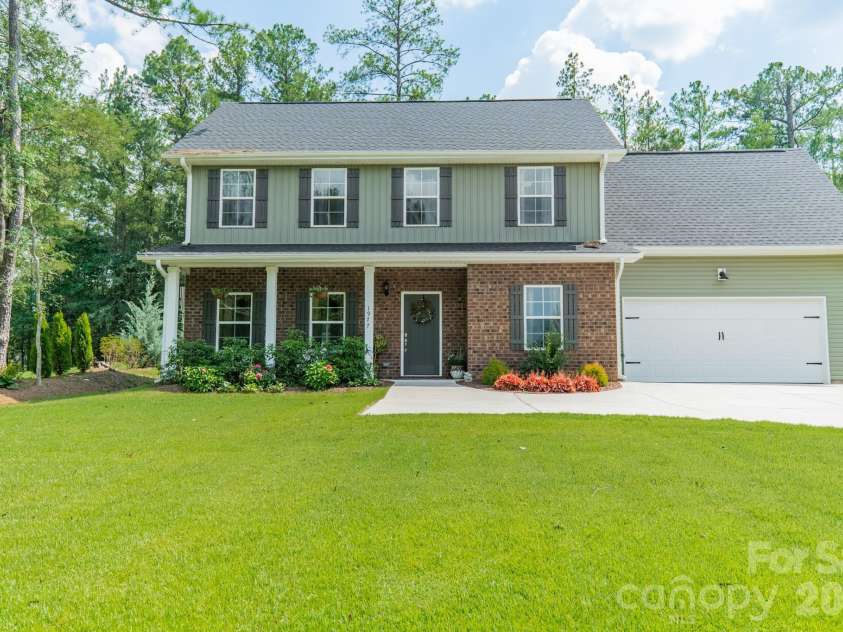 1977 Charles Avenue, Lancaster, SC 29720.  MLS# CAR4400805, YatesRealty ID 43259. Custom Curb Appeal