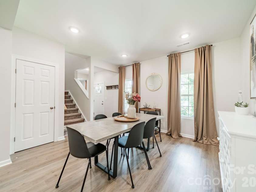 1977 Charles Avenue, Lancaster, SC 29720.  MLS# CAR4400805, YatesRealty ID 43259. Dining Area