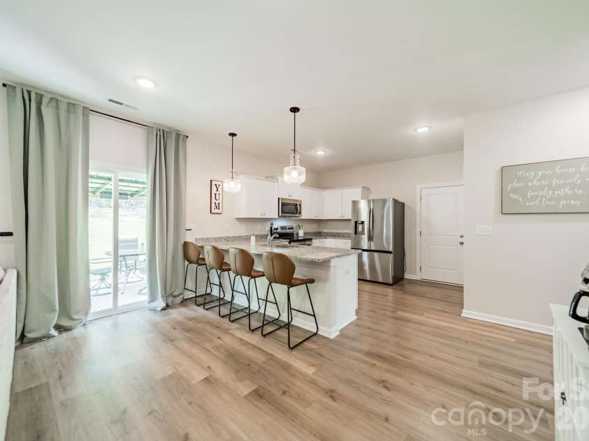 1977 Charles Avenue, Lancaster, SC 29720.  MLS# CAR4400805, YatesRealty ID 43259. Kitchen