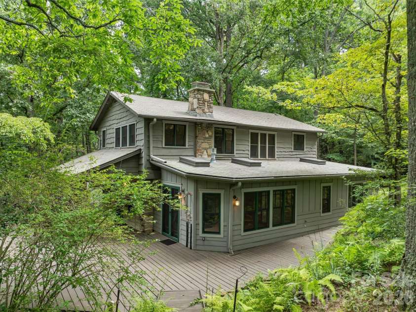 117 Woods View Trail, Fairview, NC 28730.  MLS# CAR4411756, YatesRealty ID 4326. 