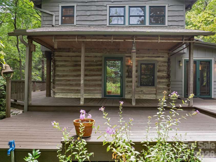 117 Woods View Trail, Fairview, NC 28730.  MLS# CAR4411756, YatesRealty ID 4326. 