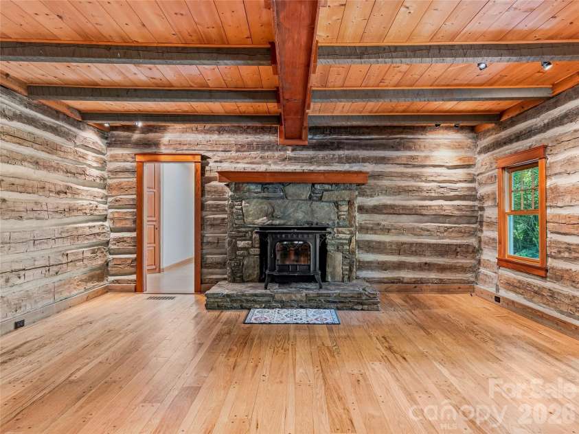 117 Woods View Trail, Fairview, NC 28730.  MLS# CAR4411756, YatesRealty ID 4326. 