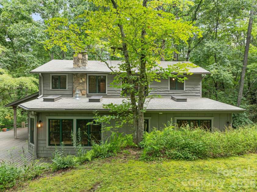 117 Woods View Trail, Fairview, NC 28730.  MLS# CAR4411756, YatesRealty ID 4326. 