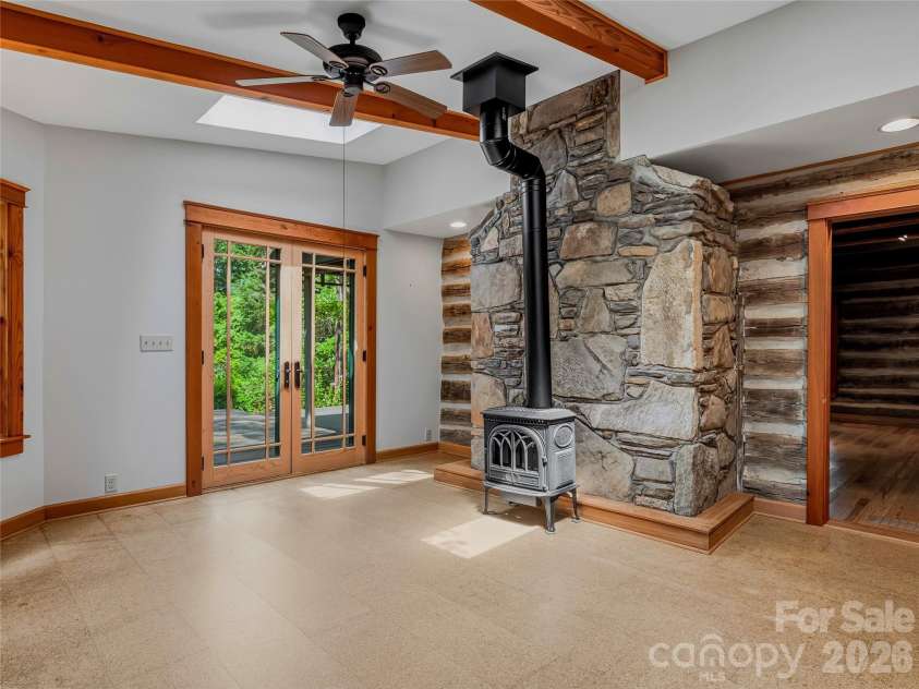 117 Woods View Trail, Fairview, NC 28730.  MLS# CAR4411756, YatesRealty ID 4326. Sunroom
