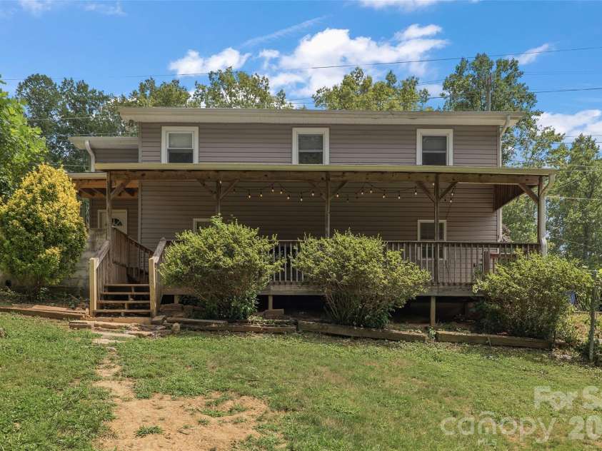 17 Azalea Road, Arden, NC 28704.  MLS# CAR4388908, YatesRealty ID 43262. 