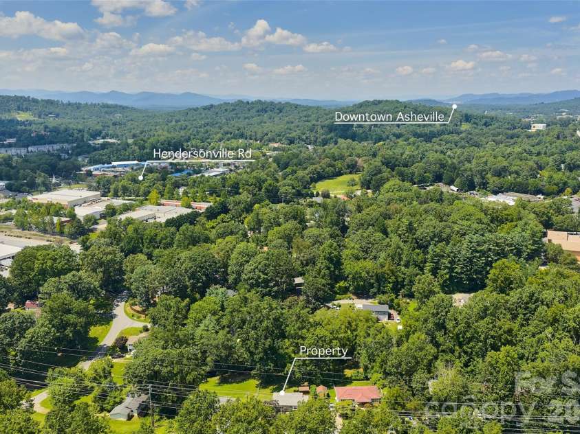 17 Azalea Road, Arden, NC 28704.  MLS# CAR4388908, YatesRealty ID 43262. 