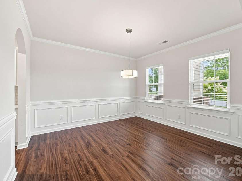 111 Slip Shot Lane, Troutman, NC 28166.  MLS# CAR4409277, YatesRealty ID 43263. Dining Area