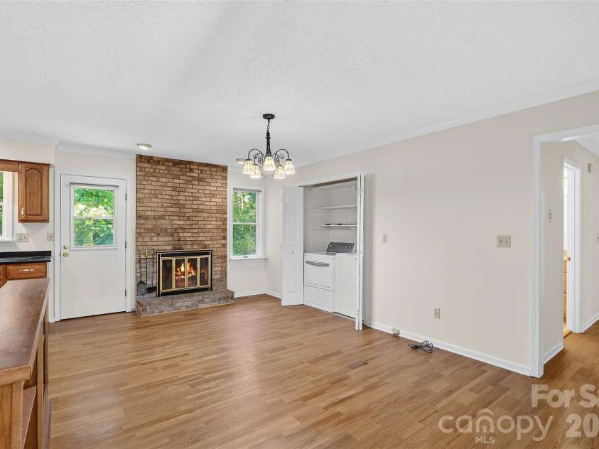 709 Forest Ridge Drive, Hendersonville, NC 28791.  MLS# CAR4388878, YatesRealty ID 43264. 