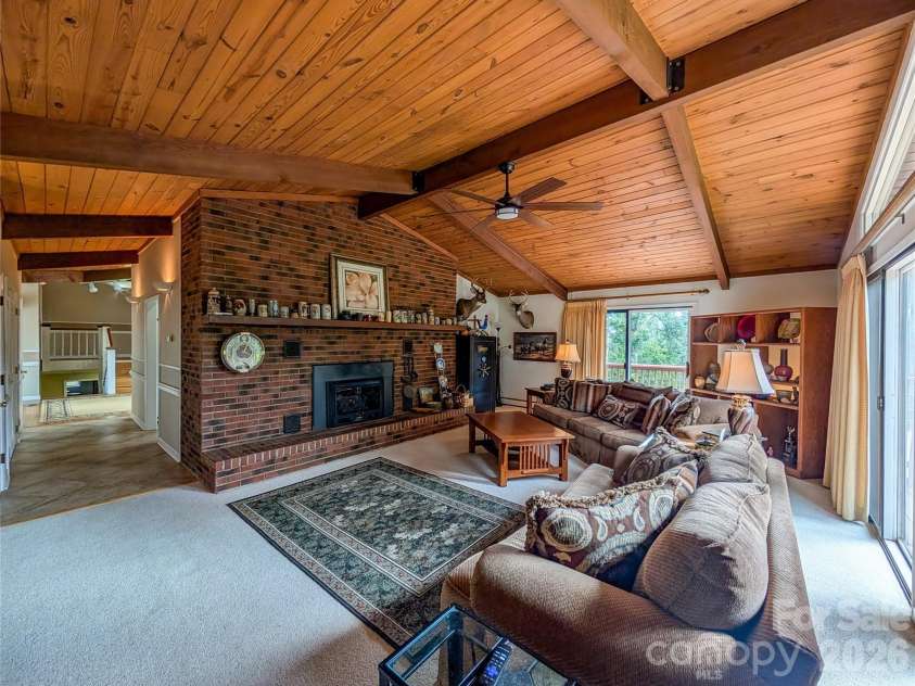 520 Washburn Road, Spruce Pine, NC 28777.  MLS# CAR4411395, YatesRealty ID 43265. 