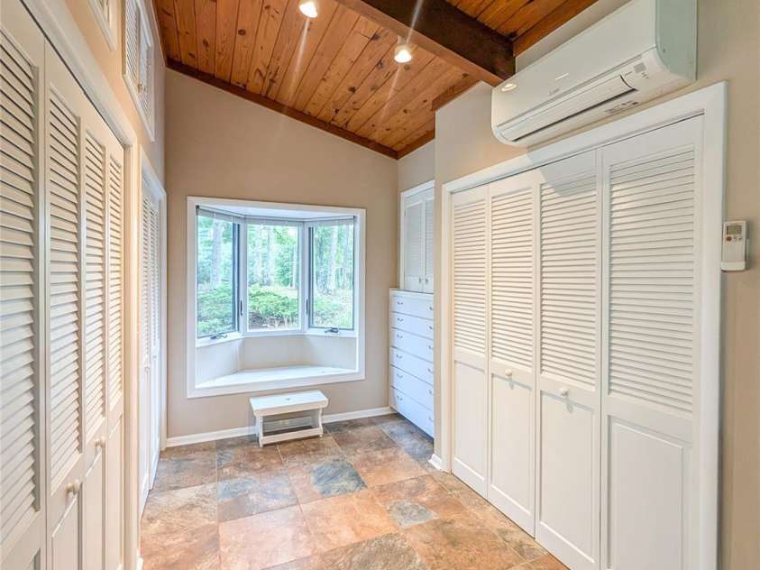 520 Washburn Road, Spruce Pine, NC 28777.  MLS# CAR4411395, YatesRealty ID 43265. 
