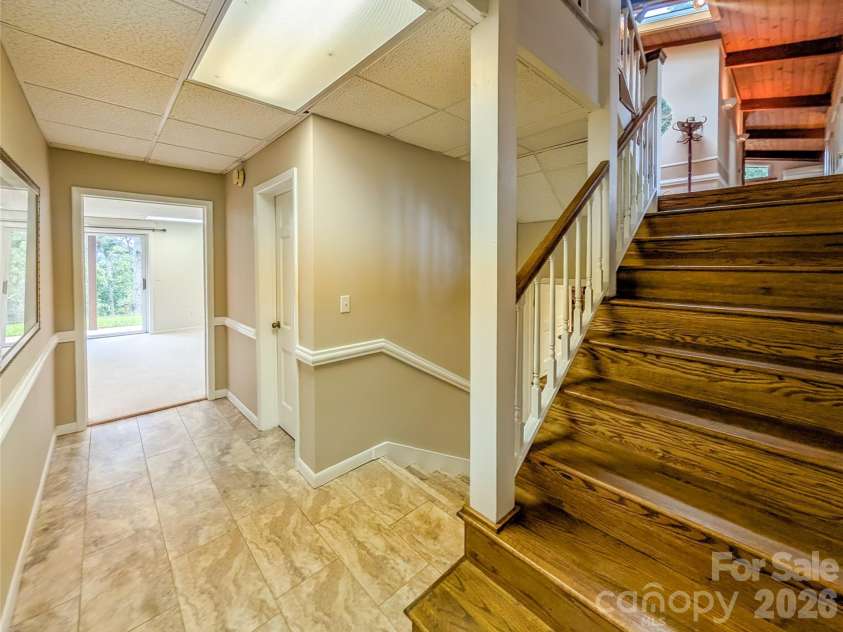 520 Washburn Road, Spruce Pine, NC 28777.  MLS# CAR4411395, YatesRealty ID 43265. 