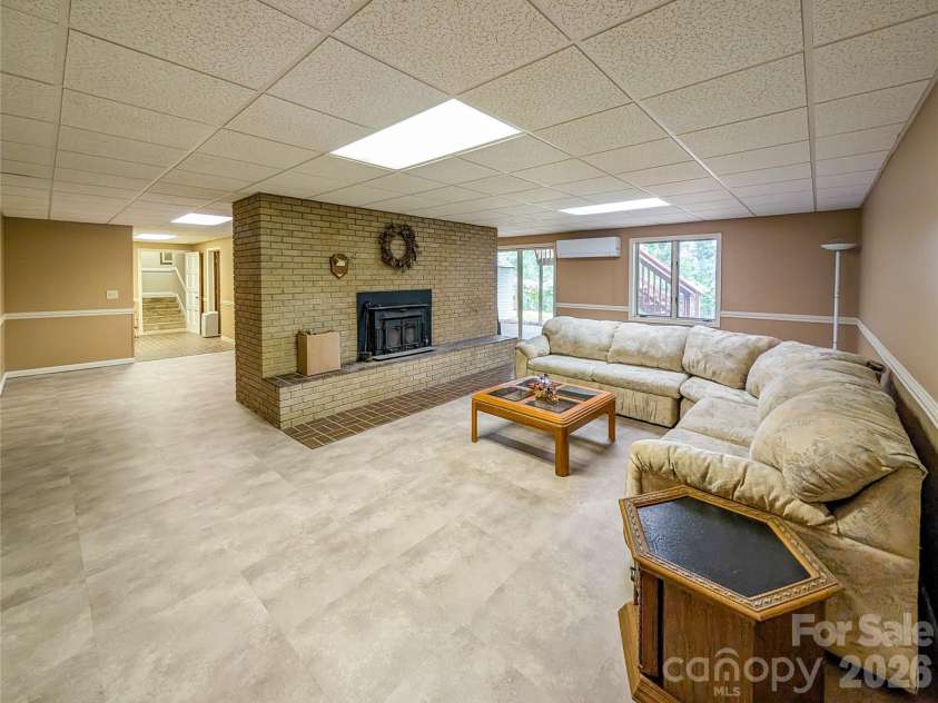 520 Washburn Road, Spruce Pine, NC 28777.  MLS# CAR4411395, YatesRealty ID 43265. 