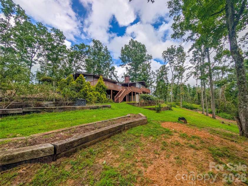 520 Washburn Road, Spruce Pine, NC 28777.  MLS# CAR4411395, YatesRealty ID 43265. 