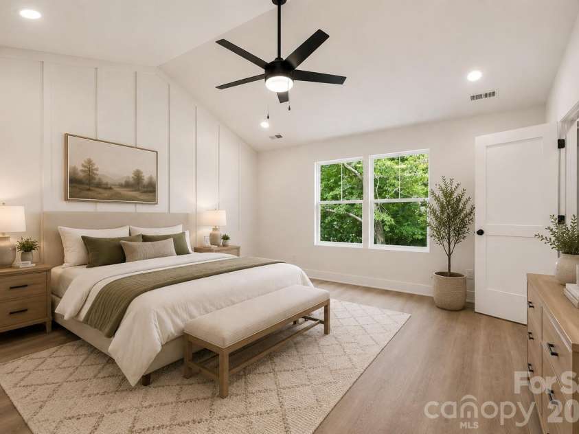 206 Todd Lane, Charlotte, NC 28208.  MLS# CAR4407563, YatesRealty ID 43267. 