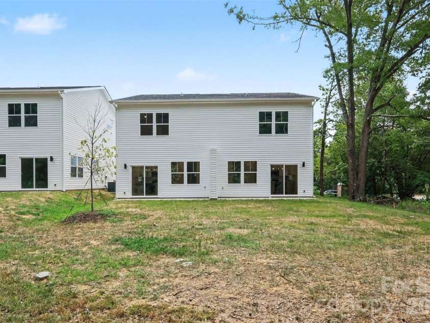 206 Todd Lane, Charlotte, NC 28208.  MLS# CAR4407563, YatesRealty ID 43267. 