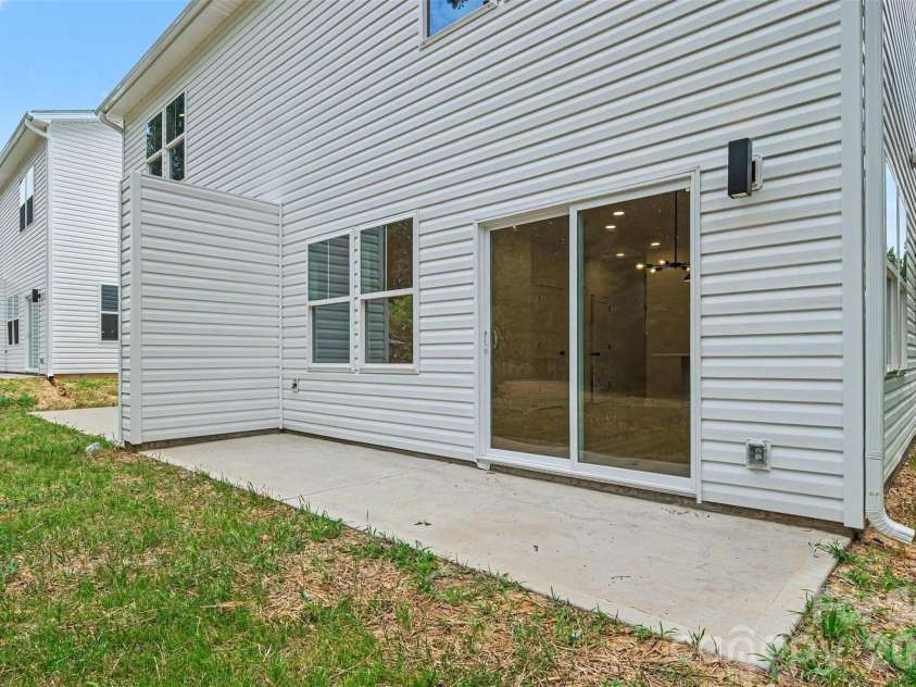 208 Todd Lane, Charlotte, NC 28208.  MLS# CAR4407548, YatesRealty ID 43268. 