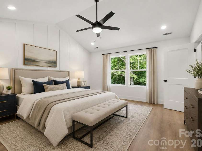 206/208 Todd Lane, Charlotte, NC 28208.  MLS# CAR4407364, YatesRealty ID 43269. 